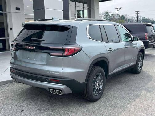 2026 GMC Acadia Elevation FWD