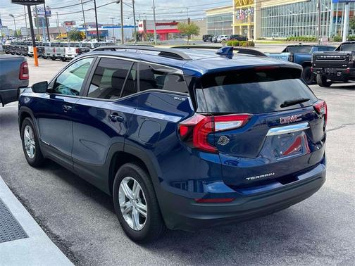 2023 GMC Terrain SLE