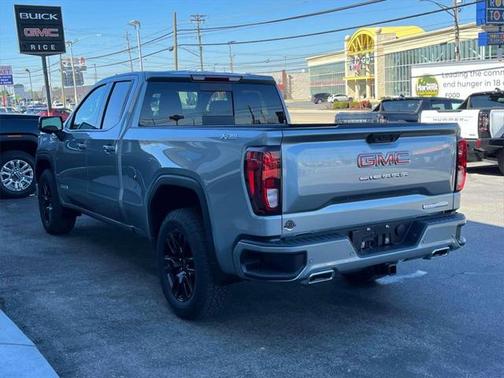 2025 GMC Sierra 1500 Elevation