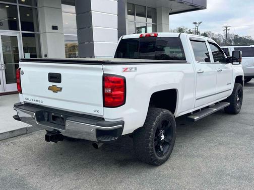 Summit White 2016 Chevrolet Silverado 2500 LTZ