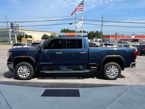 Pacific Blue Metallic 2021 GMC Sierra 2500 SLT