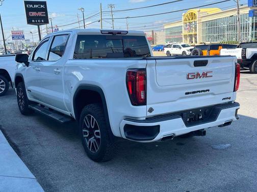 2021 GMC Sierra 1500 AT4