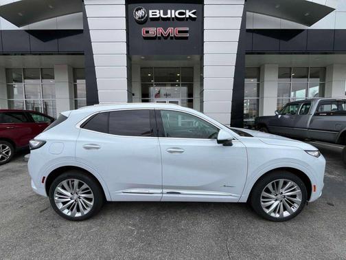 Iridescent White Tricoat 2026 Buick Envision Avenir AWD