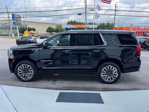 2023 GMC Yukon Denali Ultimate
