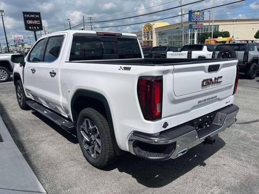 2025 GMC Sierra 1500 SLT