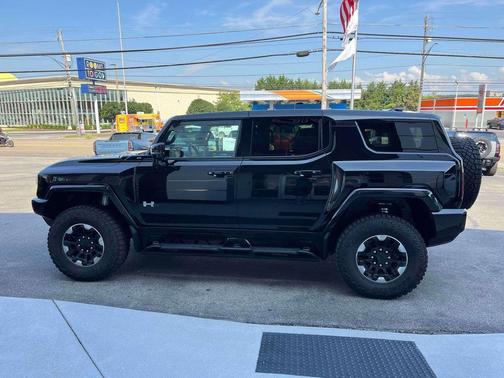 Void Black 2024 GMC HUMMER EV SUV 2X
