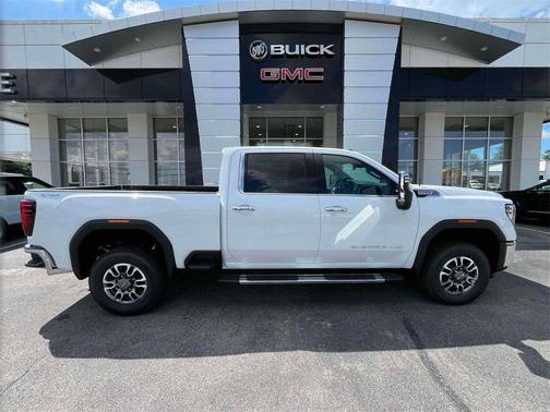 2025 GMC Sierra 3500 SLT