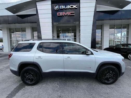 2020 GMC Acadia AWD AT4