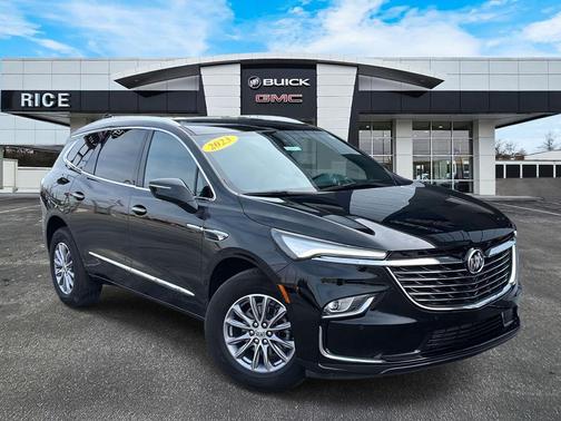2023 Buick Enclave Essence AWD