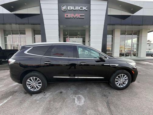 2023 Buick Enclave Essence AWD