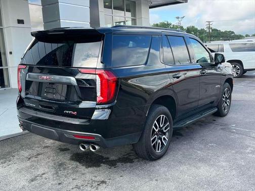 2022 GMC Yukon 4WD AT4