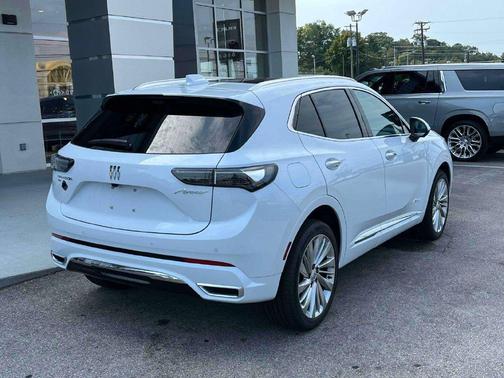Iridescent White Tricoat 2026 Buick Envision Avenir AWD