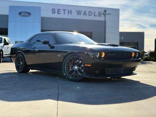 2016 Dodge Challenger SRT 392