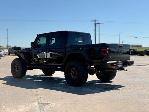 Black Clearcoat 2022 Jeep Gladiator Rubicon