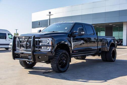 2023 Ford F-350 Lariat