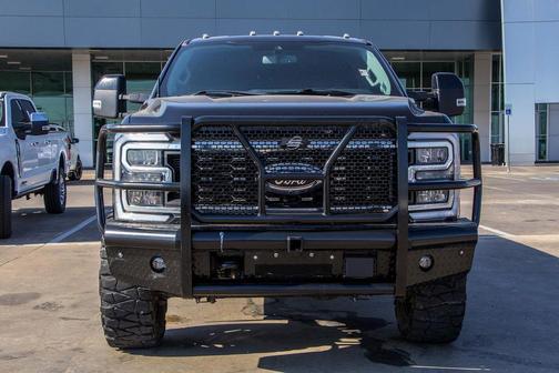 2023 Ford F-350 Lariat