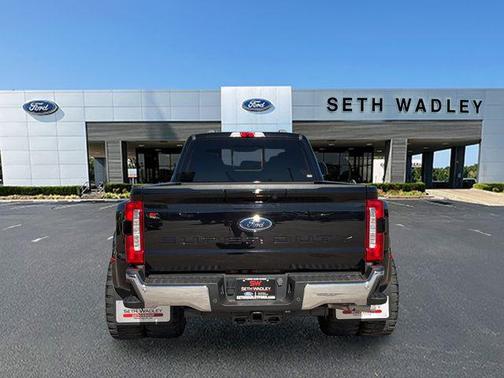 2023 Ford F-350 Lariat