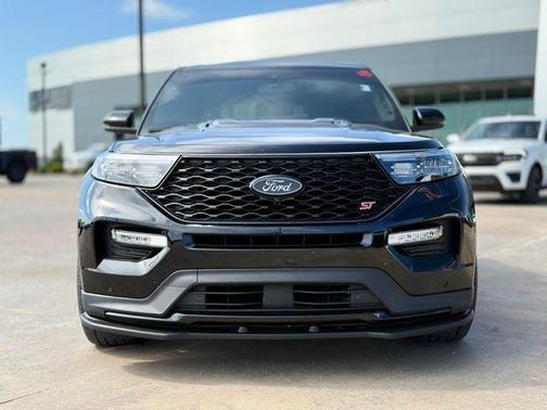 Agate Black Metallic 2024 Ford Explorer ST
