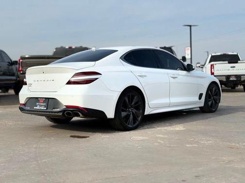 2023 Genesis G70 2.0T RWD