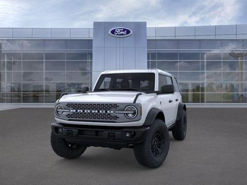 Oxford White 2026 Ford Bronco Badlands