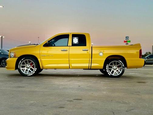 2005 Dodge Ram 1500 SRT-10 Quad Cab