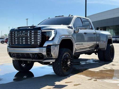 2025 GMC Sierra 3500 Denali