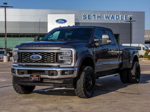 2023 Ford F-450 Lariat