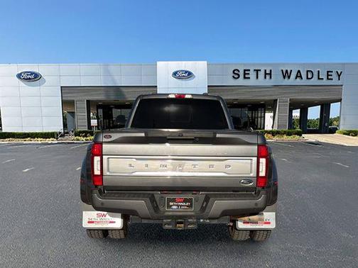 2022 Ford F-450 Limited