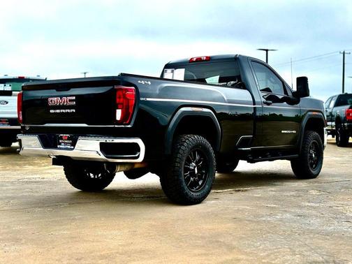 2023 GMC Sierra 2500 Base