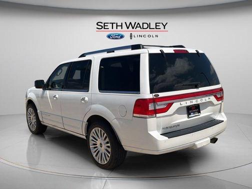 White Platinum Clearcoat Metallic 2017 Lincoln Navigator Select