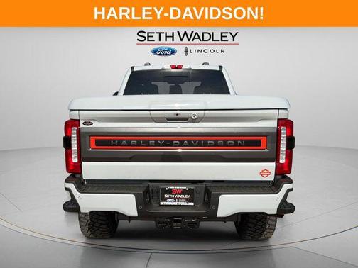Avalanche 2026 Ford F-250 Lariat