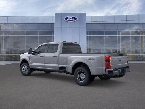 2026 Ford F-350 XLT