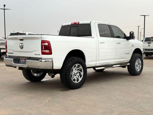 2023 RAM 2500 Laramie Crew Cab 4x4 6'4' Box