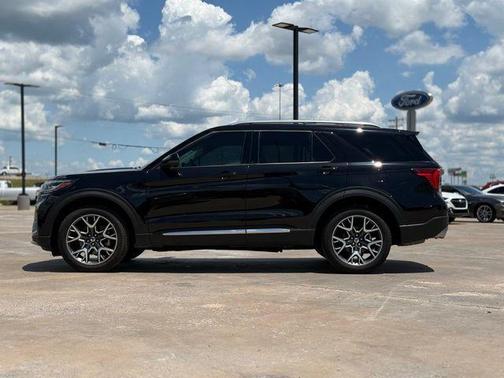 Agate Black Metallic 2025 Ford Explorer Platinum