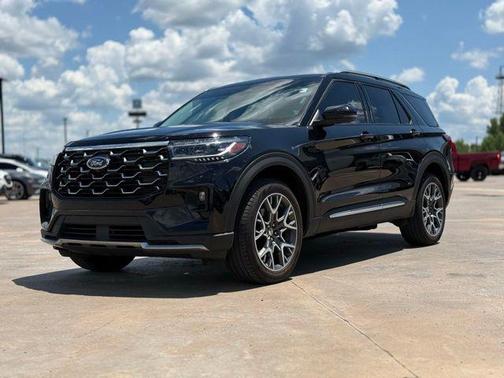 Agate Black Metallic 2025 Ford Explorer Platinum