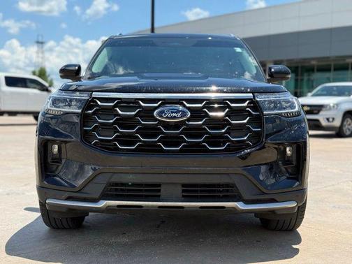 Agate Black Metallic 2025 Ford Explorer Platinum
