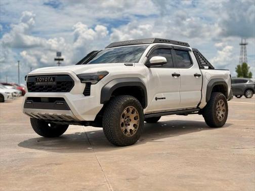 2024 Toyota Tacoma Hybrid Trailhunter