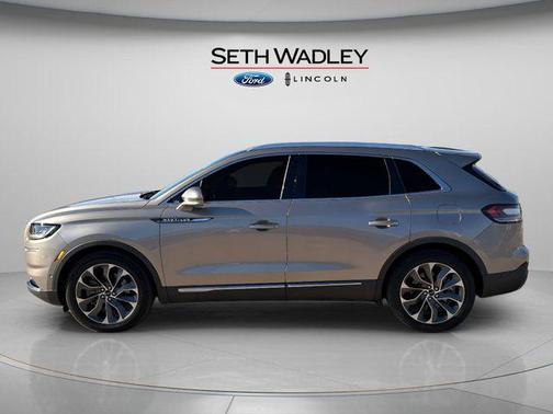 2021 Lincoln Nautilus Reserve