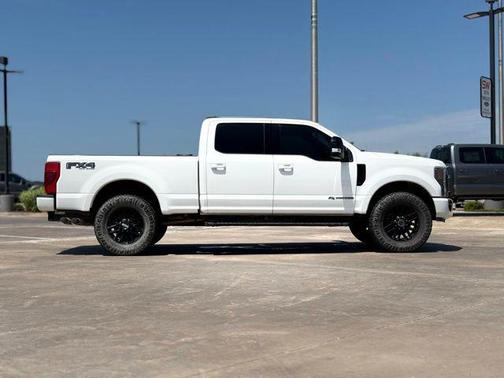 Star White Metallic Tri-Coat 2022 Ford F-250 Lariat