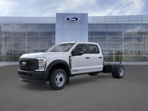Oxford White 2025 Ford F-450 XL