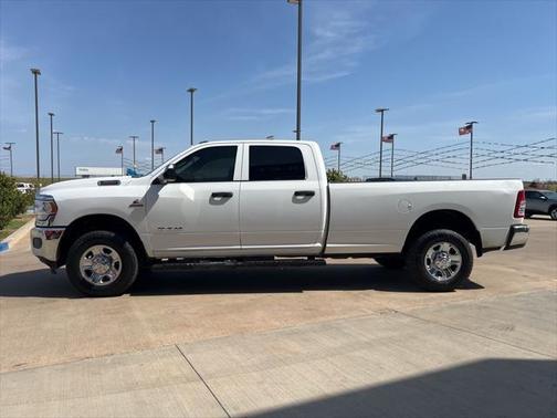 2022 RAM 3500 Tradesman Crew Cab 4x4 8' Box