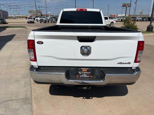 2022 RAM 3500 Tradesman Crew Cab 4x4 8' Box