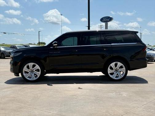 2025 Lincoln Navigator Black Label
