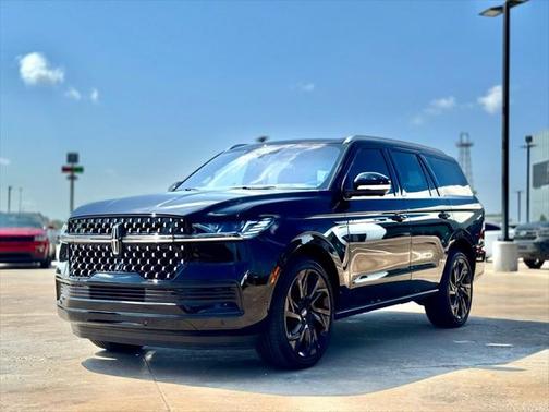 2025 Lincoln Navigator Black Label