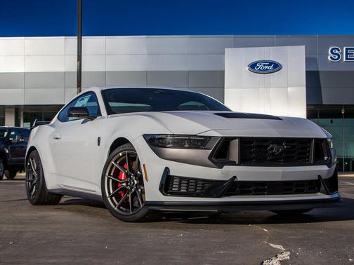 2025 Ford Mustang Dark Horse Fastback