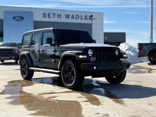 2023 Jeep Wrangler 4-Door Sahara Altitude 4x4
