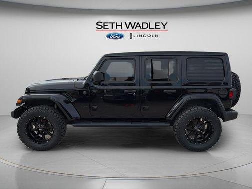 2023 Jeep Wrangler 4-Door Sahara Altitude 4x4