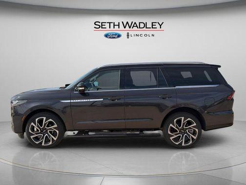 Starlight Gray Premium Colorant 2026 Lincoln Navigator Reserve