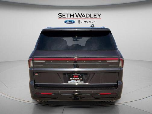 Starlight Gray Premium Colorant 2026 Lincoln Navigator Reserve