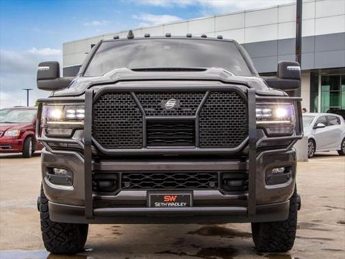 2024 RAM 3500 Limited Crew Cab 4x4 8' Box